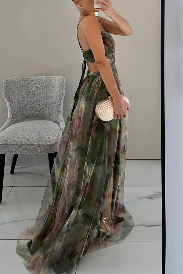 Robe Longue Décolleté V et Jupe Fluide – Motif Multicolore Abstrait
