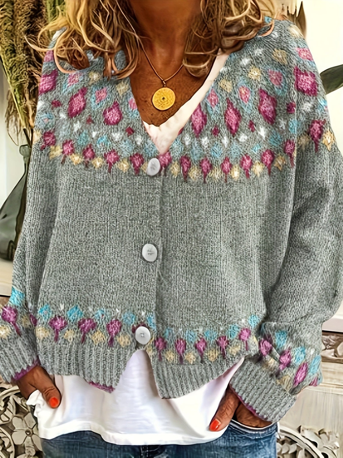 Delphine - Cardigan Féminin Boutonné Brodé