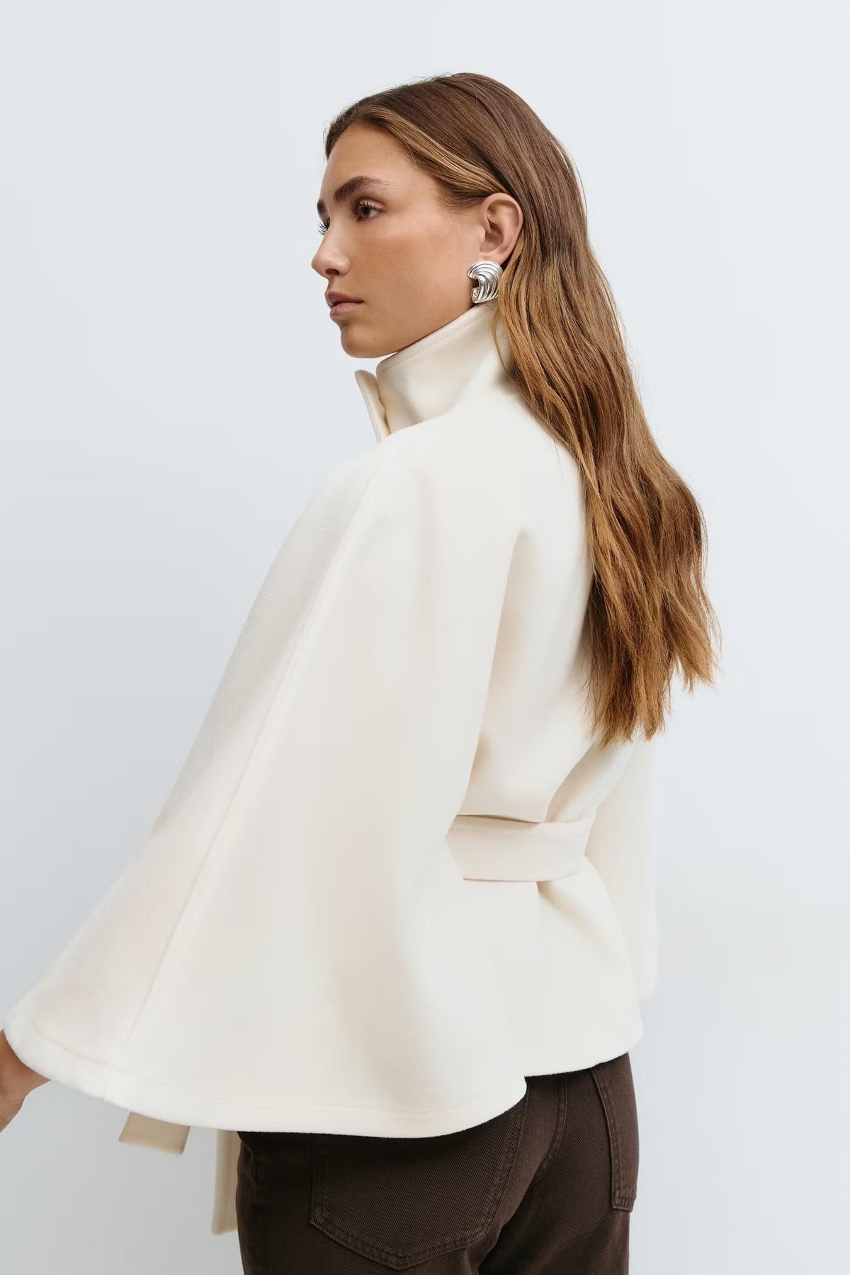 CLAIRE LYON | MANTEAU CAPE À CEINTURE POUR FEMMES