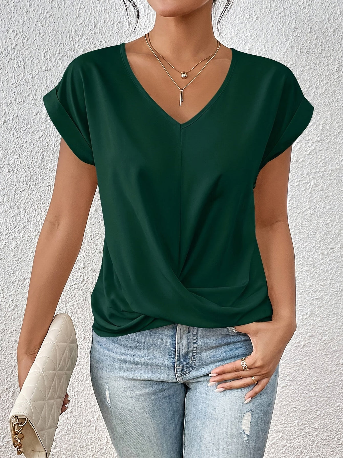 CLAIRE LYON | T-SHIRT À COL EN V ÉLÉGANT POUR FEMME