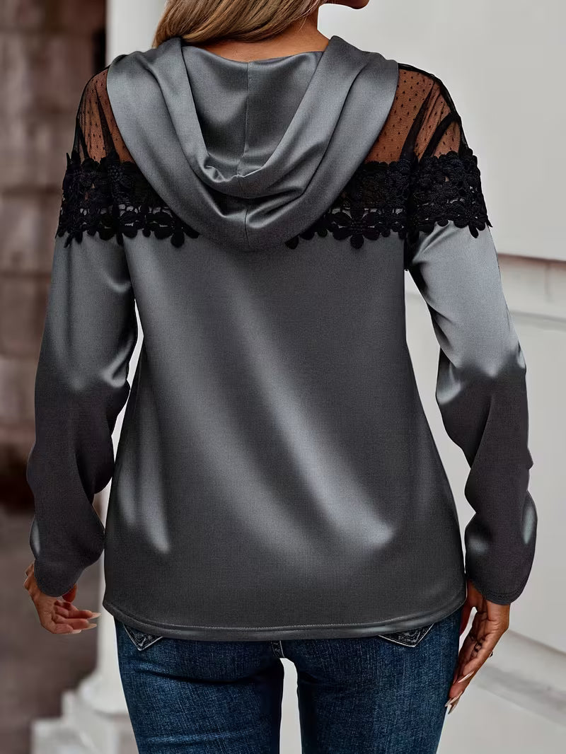 Haut femme à capuche avec dentelle et maille transparente