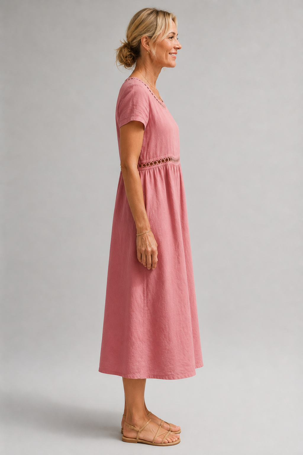 CLAIRE LYON | MODERNE ROBE MIDI BRODÉE POUR FEMMES