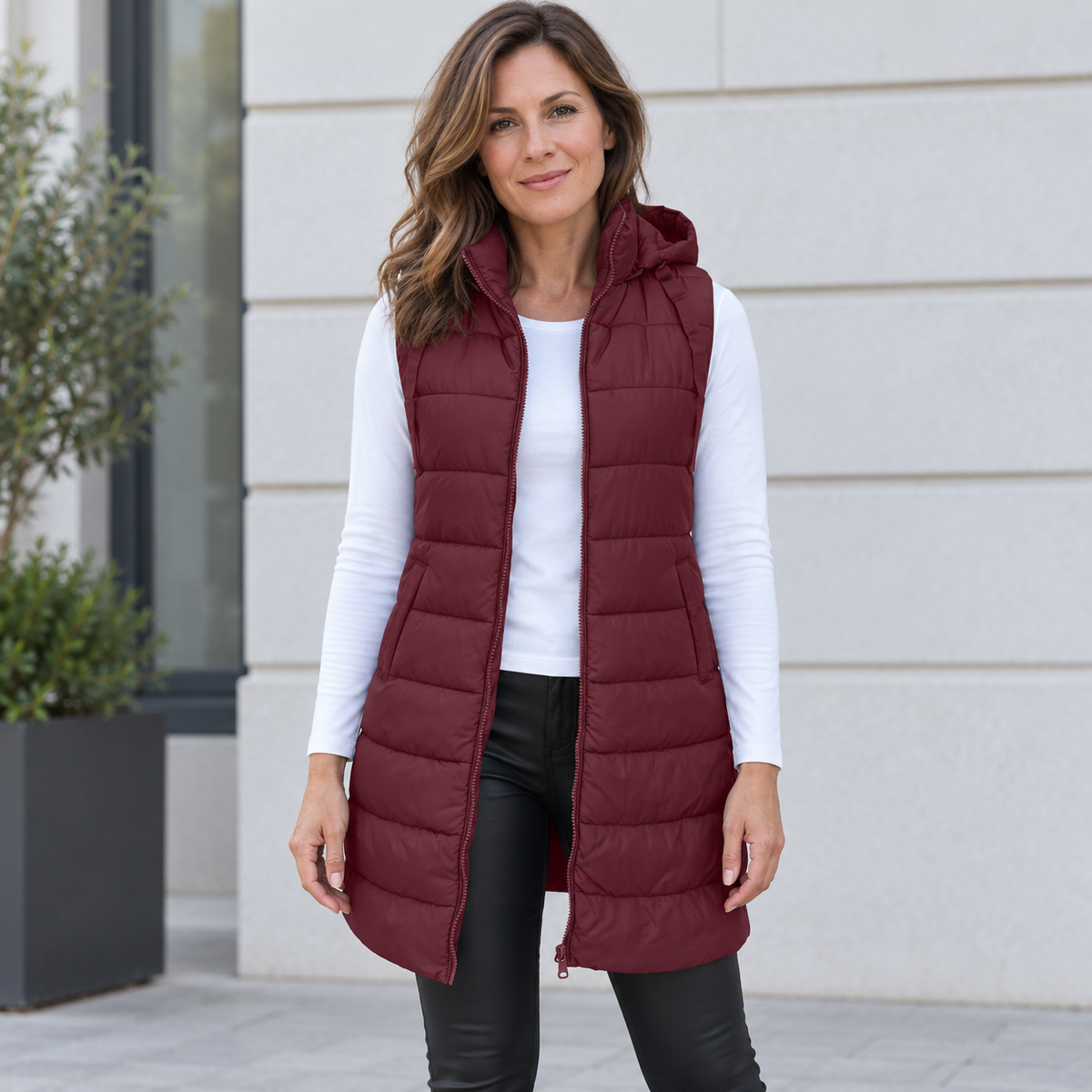 CLAIRE LYON | GILET LONG MATELASSÉ À CAPUCHE POUR FEMMES