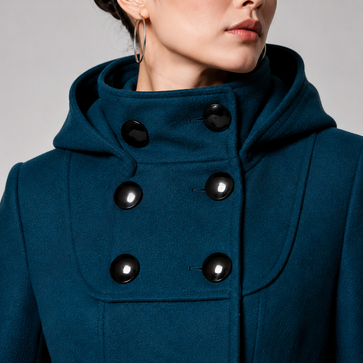 CLAIRE LYON | MANTEAU STRUCTURÉ À CAPUCHE POUR FEMMES