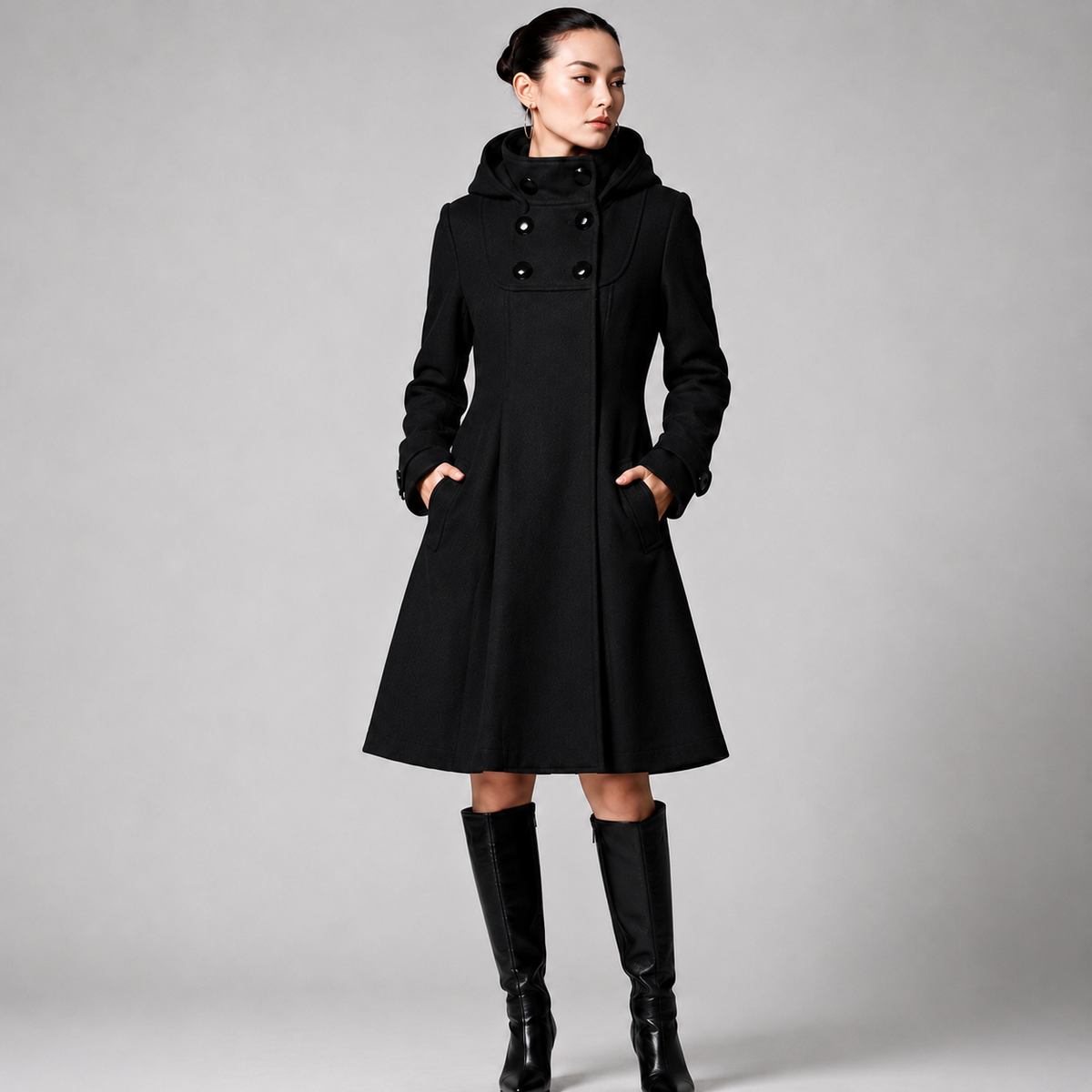 CLAIRE LYON | MANTEAU STRUCTURÉ À CAPUCHE POUR FEMMES