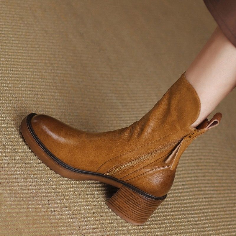CLAIRE LYON | BOTTINES À TALON BLOQUÉ POUR FEMMES