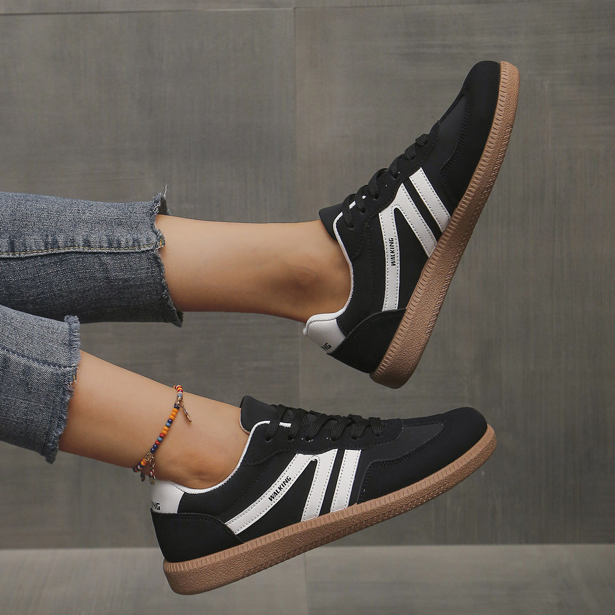 CLAIRE LYON | CHAUSSURES DE MARCHE REMBOURRÉES POUR FEMMES