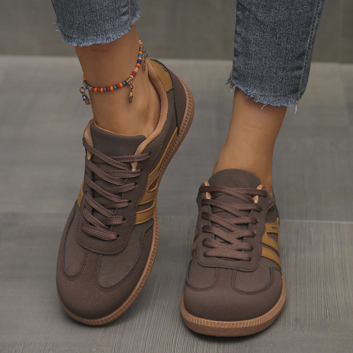 CLAIRE LYON | CHAUSSURES DE MARCHE REMBOURRÉES POUR FEMMES