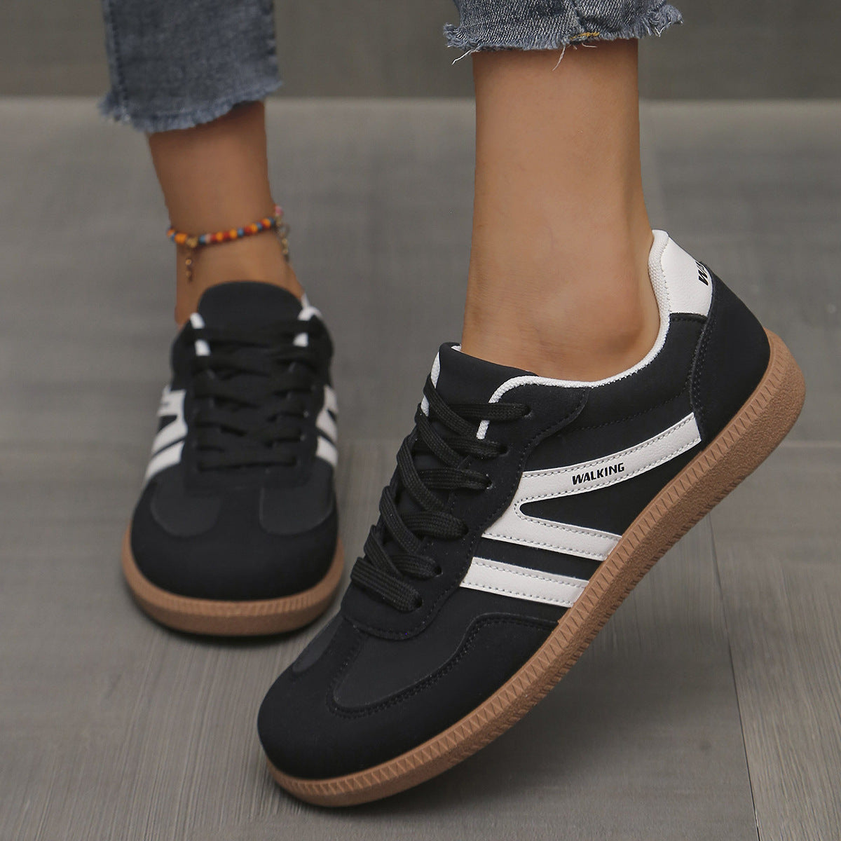 CLAIRE LYON | CHAUSSURES DE MARCHE REMBOURRÉES POUR FEMMES