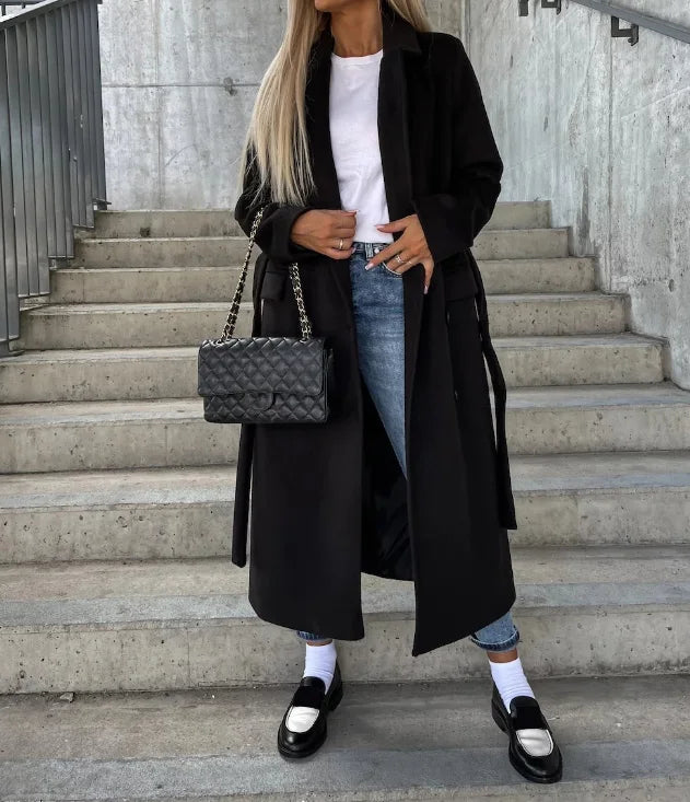 Manteau femme long ceinturé coupe ajustée maille mélangée usage quotidien