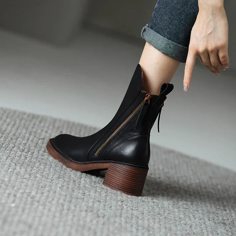 CLAIRE LYON | BOTTINES À TALON BLOQUÉ POUR FEMMES