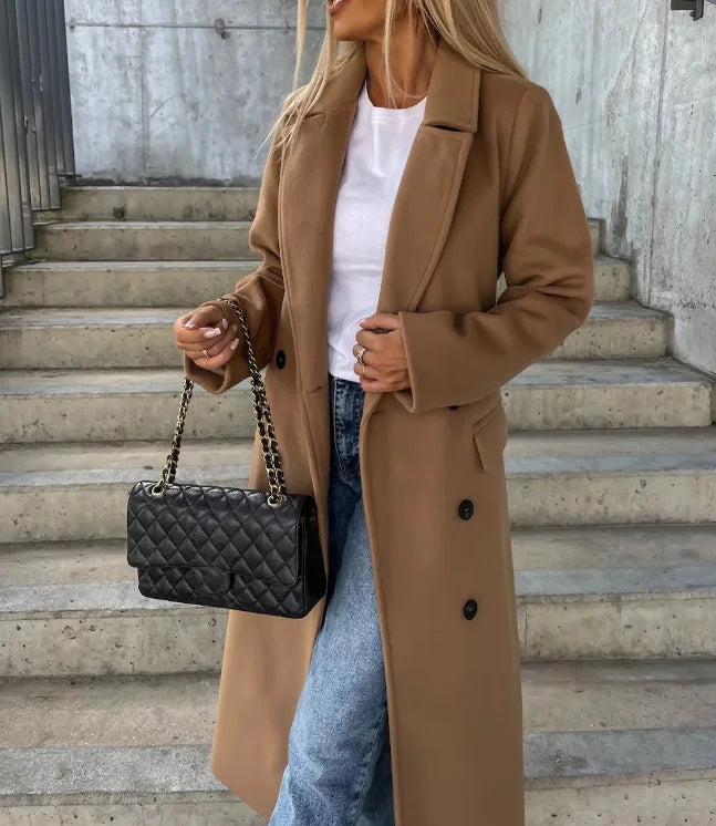 Manteau femme long ceinturé coupe ajustée maille mélangée usage quotidien