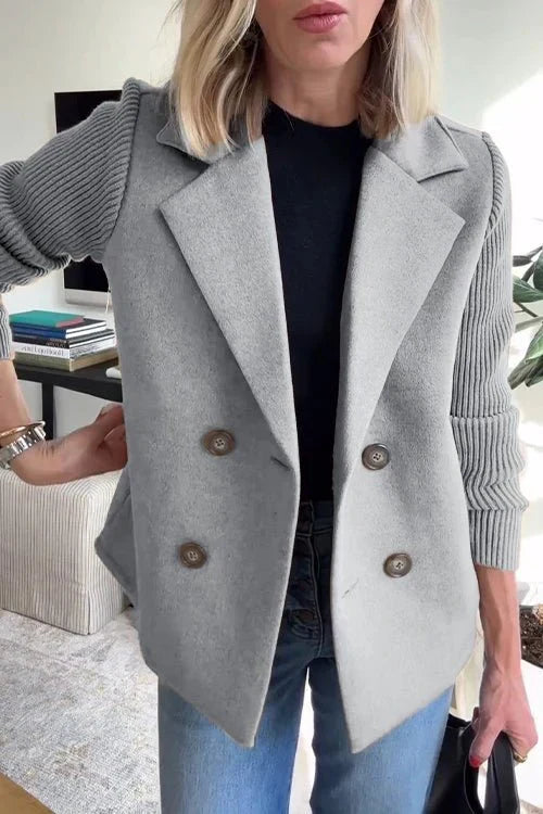 Amora | Blazer élégant avec des manches en tricot