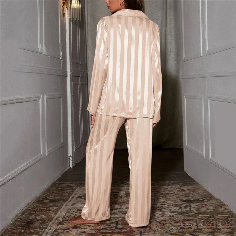 CLAIRE LYON | ENSEMBLE DE PYJAMA CLASSIQUE POUR FEMMES