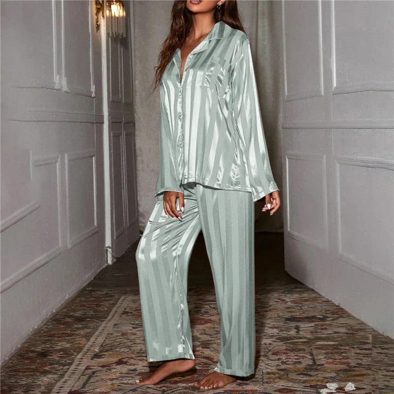 CLAIRE LYON | ENSEMBLE DE PYJAMA CLASSIQUE POUR FEMMES