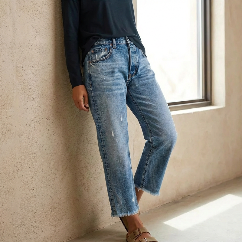 CLAIRE LYON | JEANS À JAMBES DROITES POUR FEMMES