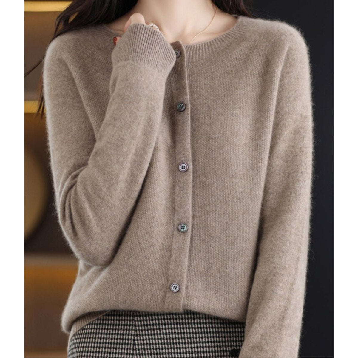 Karine - Cardigan Élégant Boutonné Col Rond